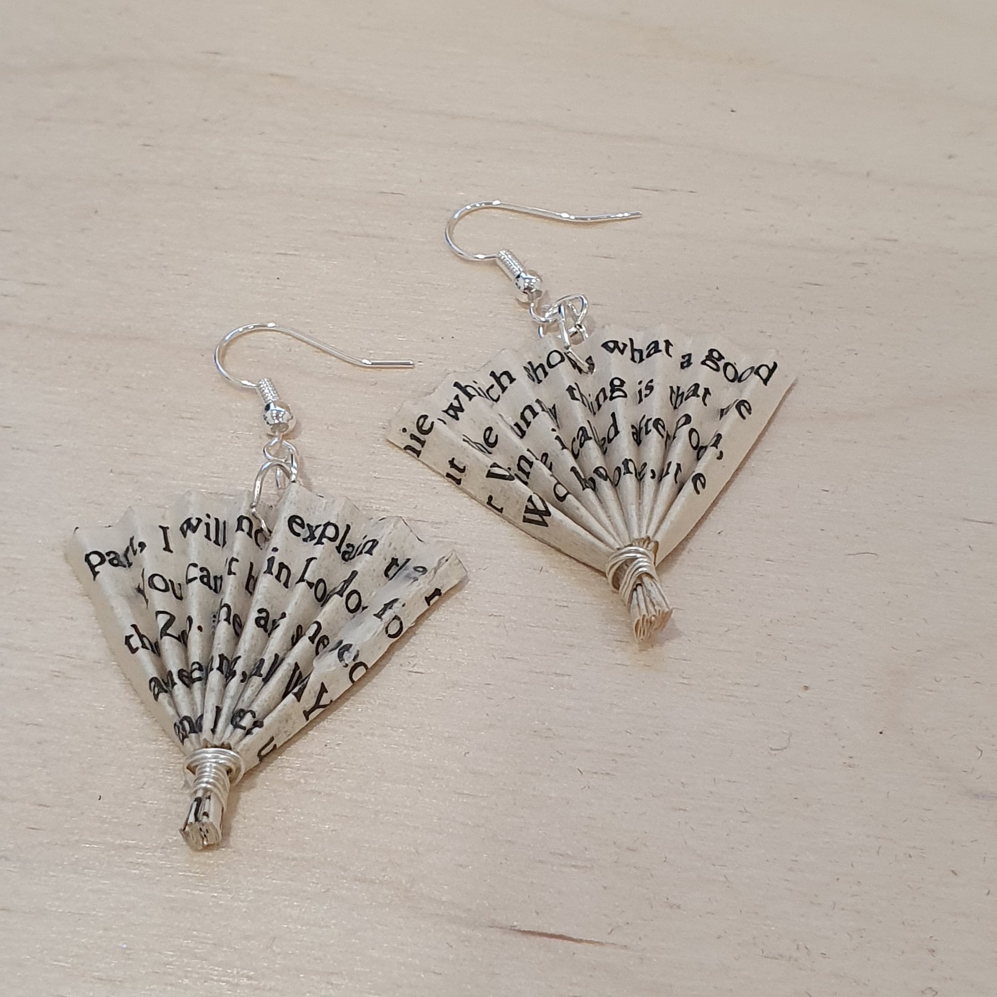 Alice's Adventures in Wonderland paper fan earrings image 1