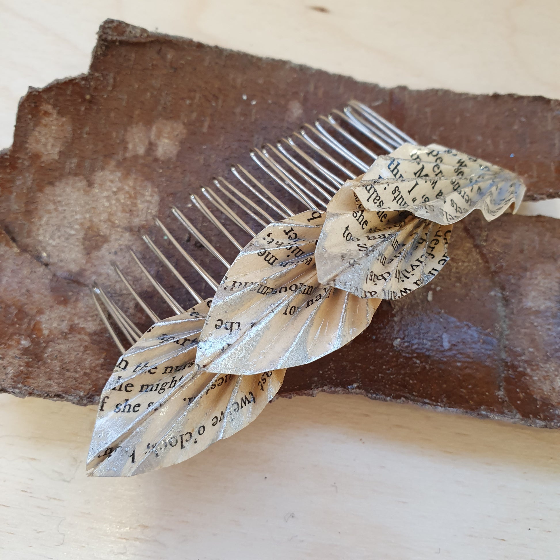 Little Women hair comb image 3